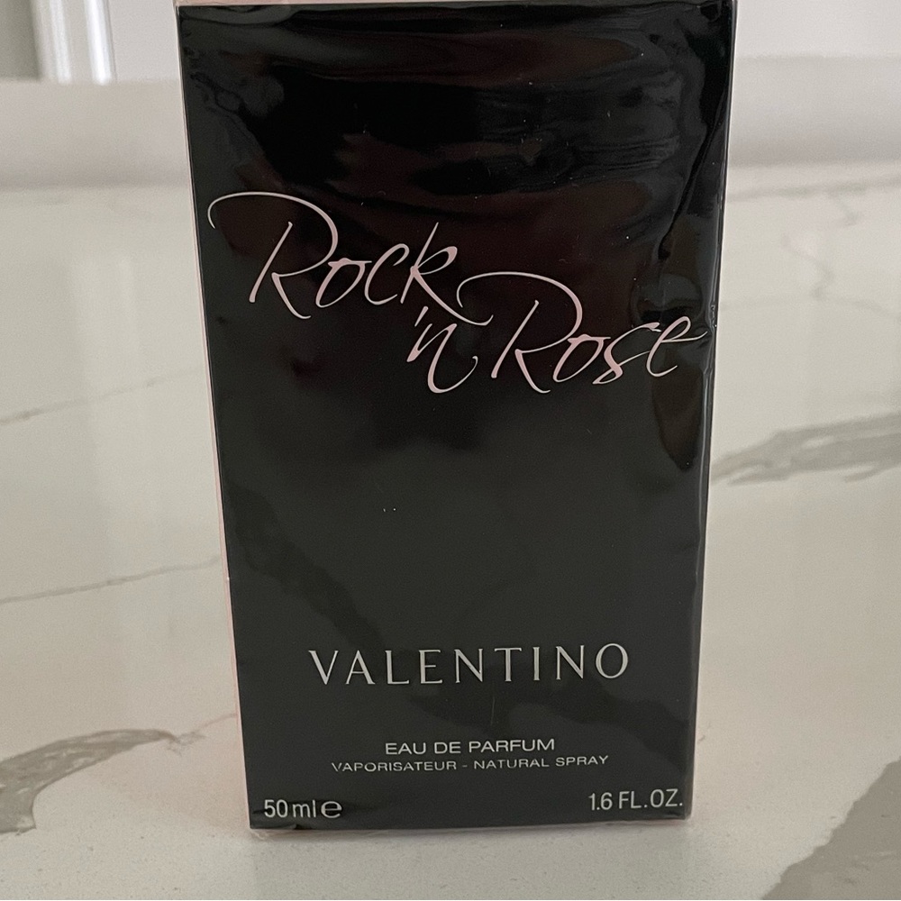 Rock 'n Rose Valentino eau de parfum 1.6oz 50ml sealed and never opened.